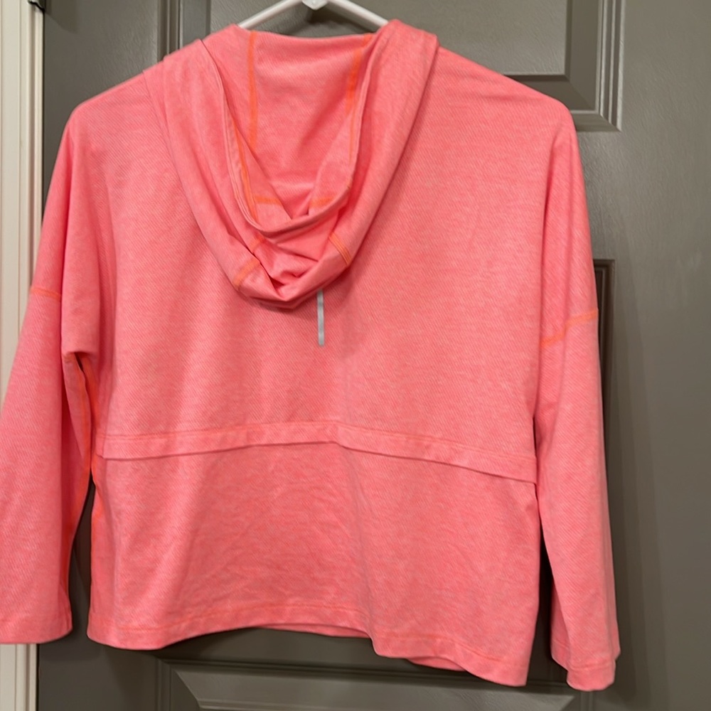 Nike running pull over - Picture 3 of 3